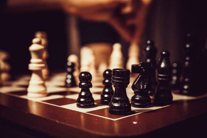 game crypto Debet