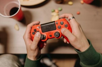 game crypto Debet